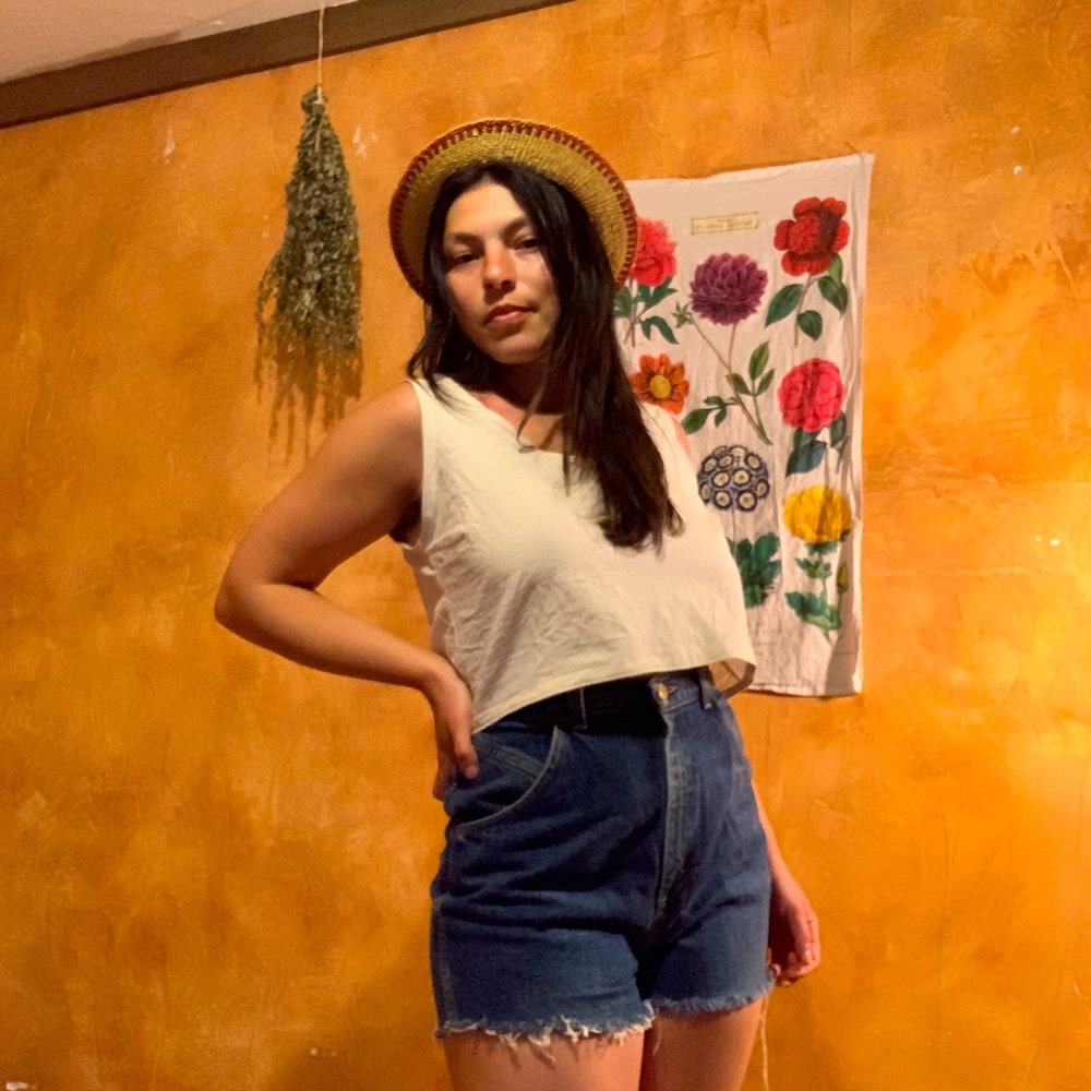 SOLD ❌ Vintage Denim Cut Off Shorts